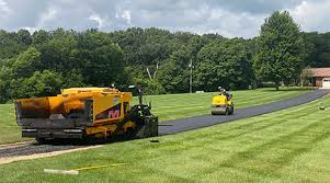 Why Choose Us For All Your Driveway Paving Needs in Level Park Oak Park, MI?